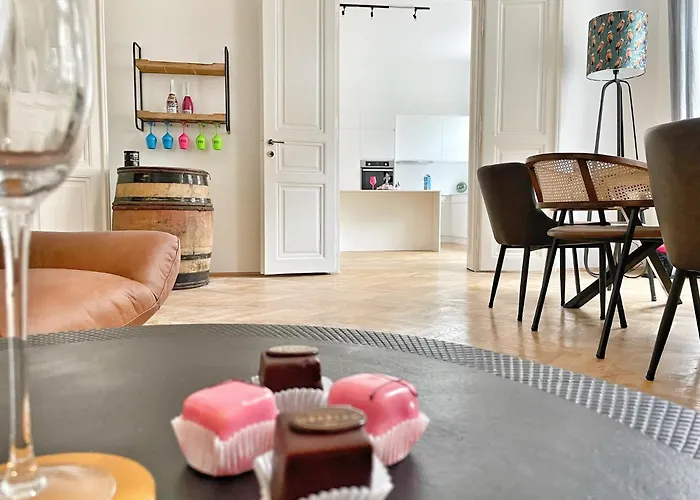 Loft2Be, Vienna City Loft For 8