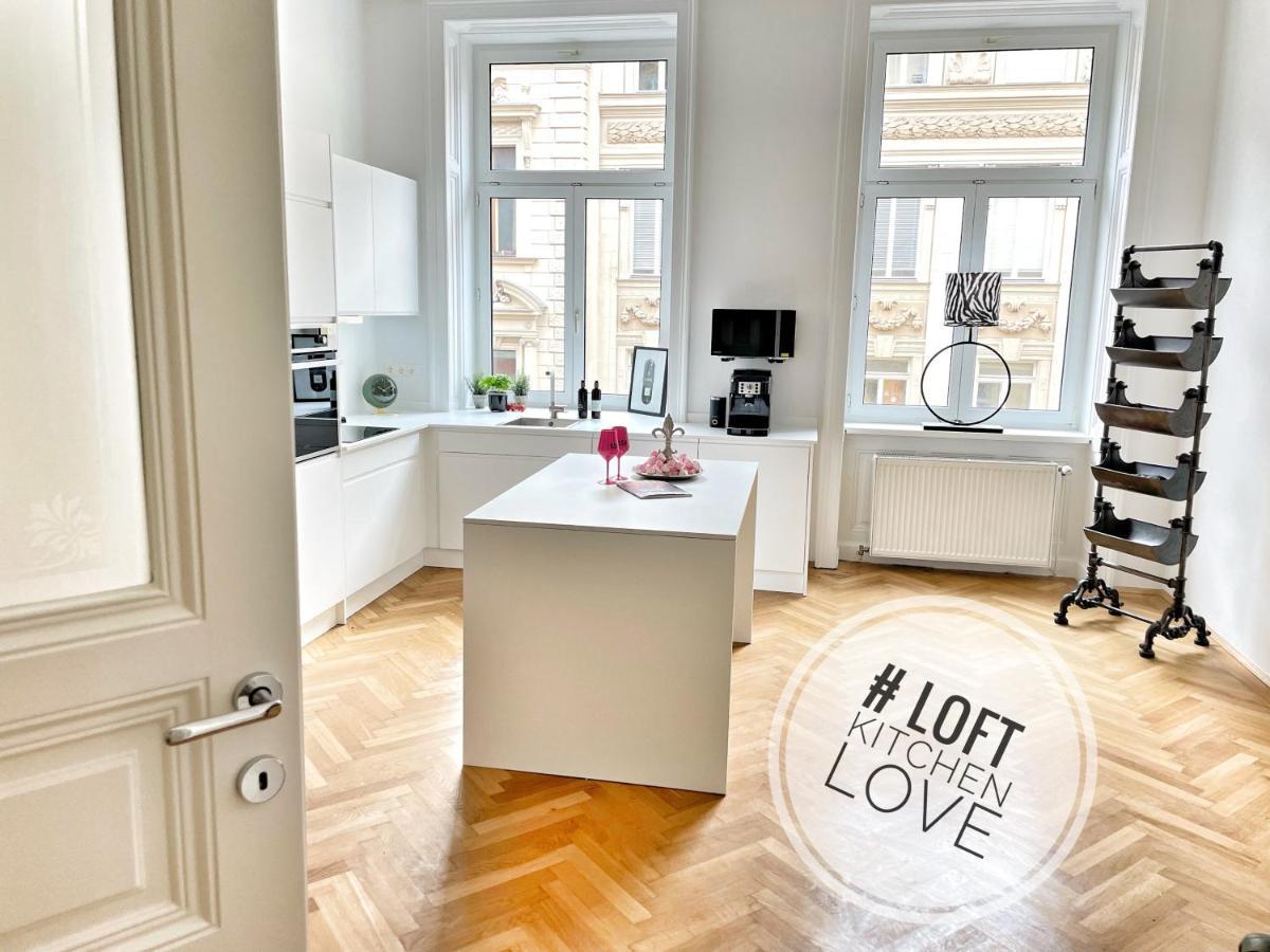 Loft2be, Loft For 8 *